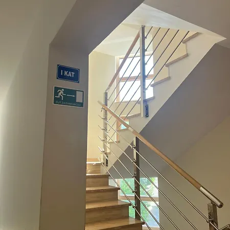 Maris Lux Макарська