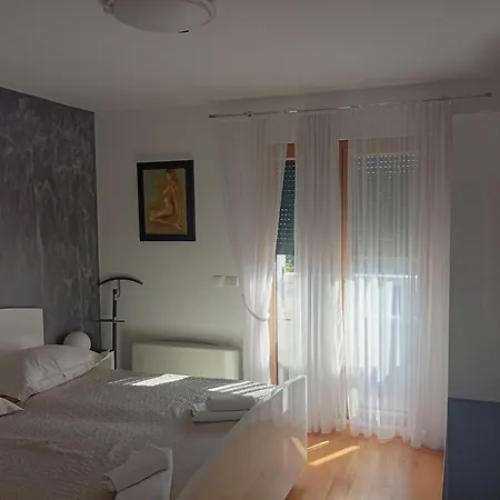 Apartment Maris Lux *